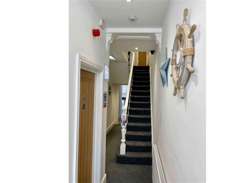 Oyo Hillcrest Studio Apartments كْليثوربس المظهر الخارجي الصورة